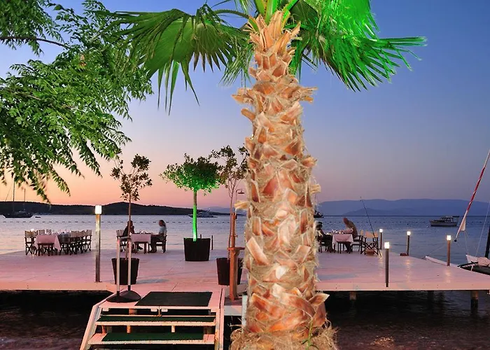 Szálloda Golkoy Suites *