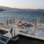 Golkoy Suites