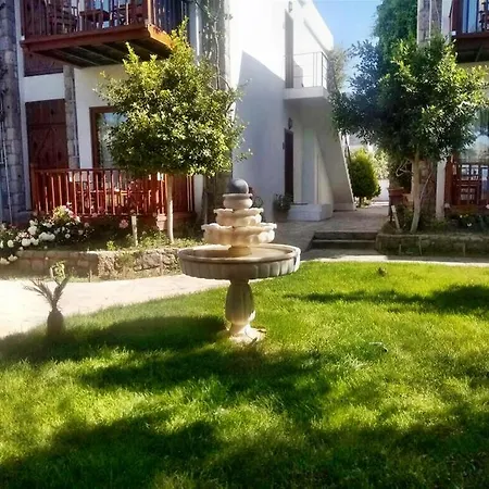 מלון Golkoy Suites גולטורקבוקו