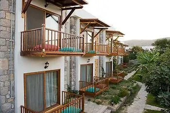 Golkoy Suites מלון *