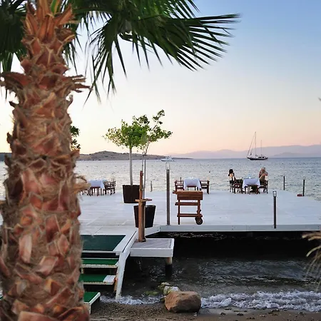 Golkoy Suites 호텔 *