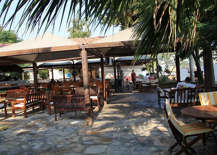 Hotel Golkoy Suites *