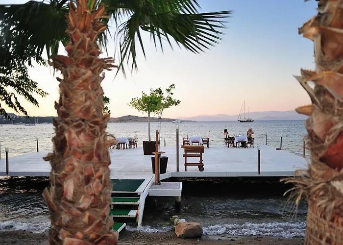 Golkoy Suites Hotel *